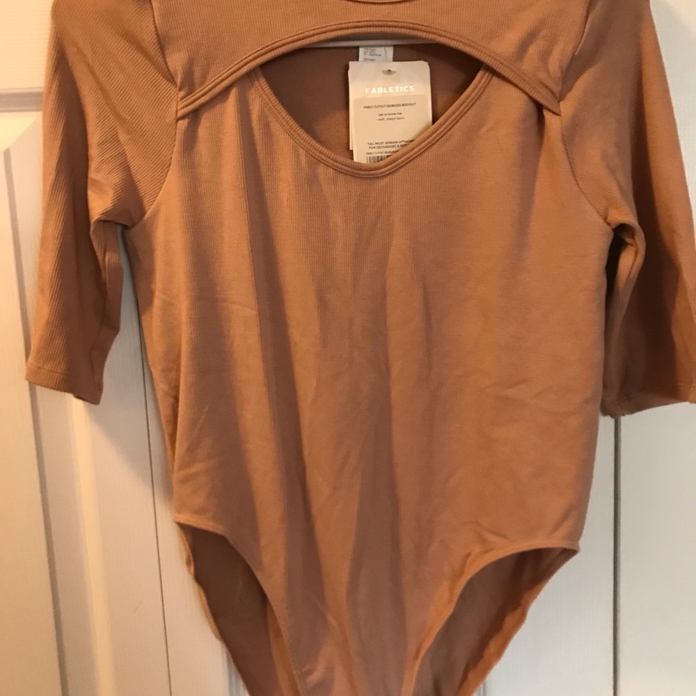 3/4 sleeve ribbed bodysuit